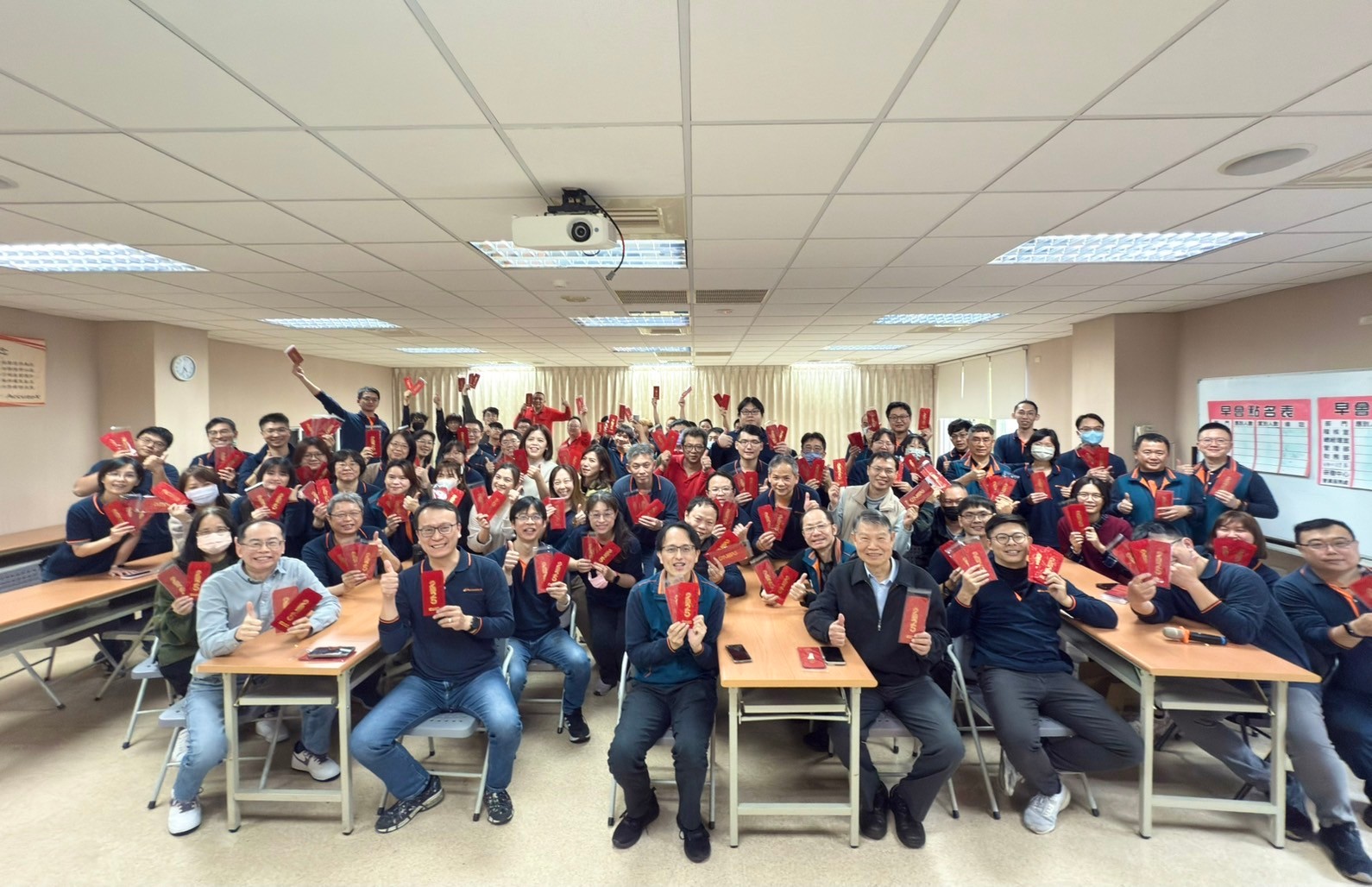 迎蛇送龍 新年新氣象