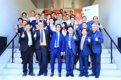 【Mr. Lin Chia-Lung visited France Sigfox 】